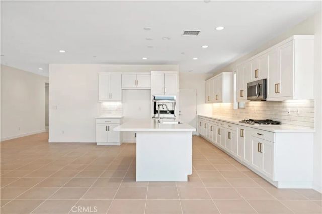 74356 Nichols Drive, Palm Desert, CA 92211