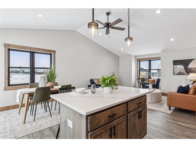 485 Coyote Way, New Richmond, WI 54017