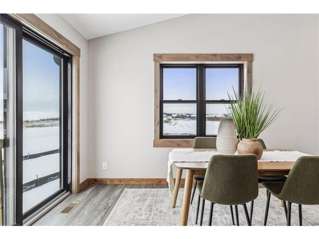 485 Coyote Way, New Richmond, WI 54017