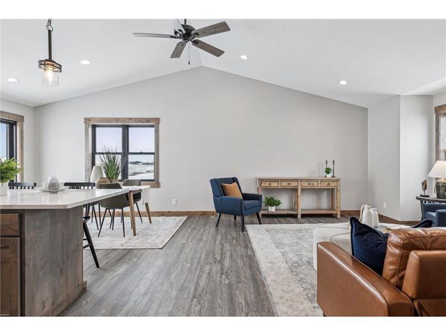 485 Coyote Way, New Richmond, WI 54017