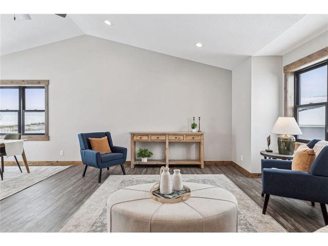 485 Coyote Way, New Richmond, WI 54017