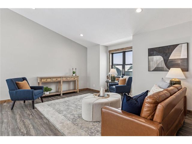 485 Coyote Way, New Richmond, WI 54017