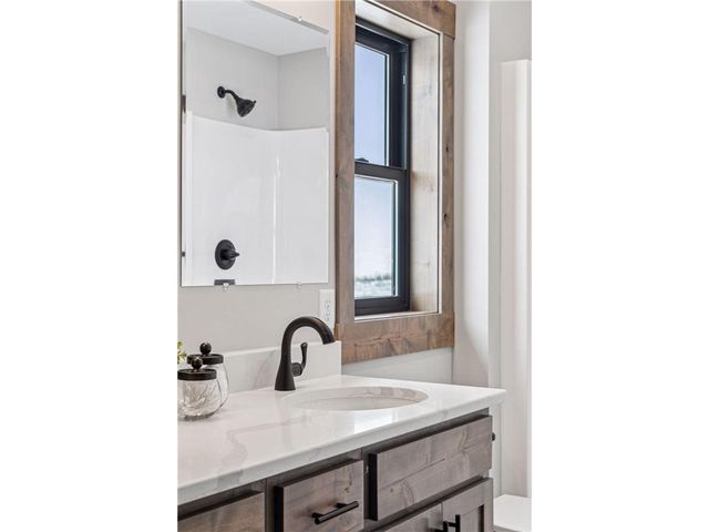 485 Coyote Way, New Richmond, WI 54017