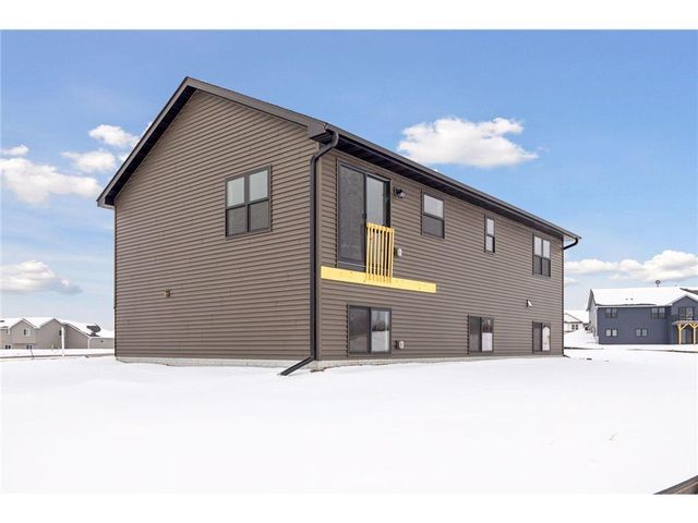 485 Coyote Way, New Richmond, WI 54017