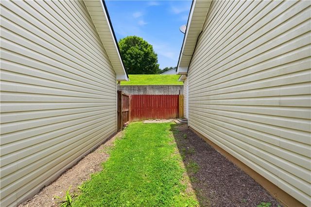 30 Brittany Court 20, Jasper, GA 30143