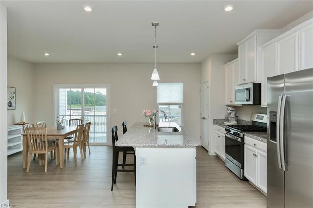 1001 Gabion WAY, Chesapeake, VA 23323