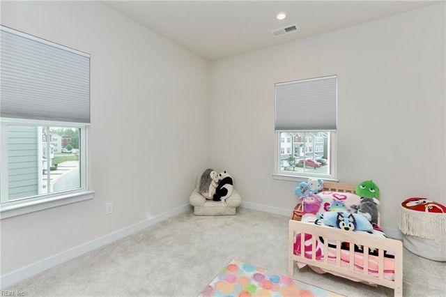 1001 Gabion WAY, Chesapeake, VA 23323