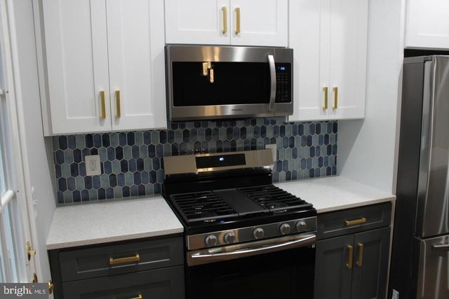 727 MOUNT HOLLY ST, Baltimore, MD 21229