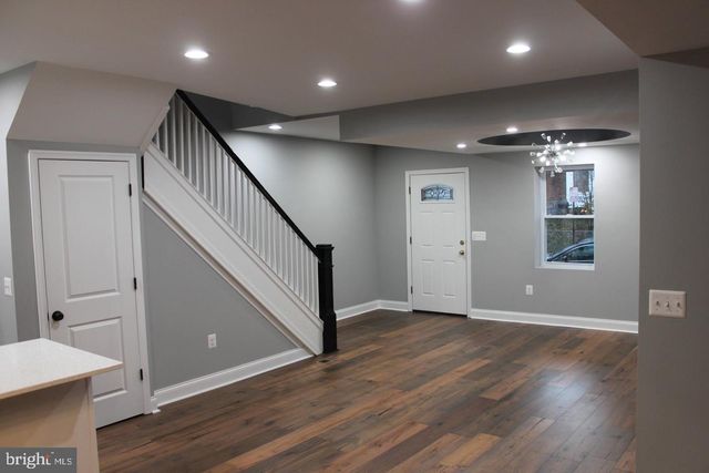 727 MOUNT HOLLY ST, Baltimore, MD 21229