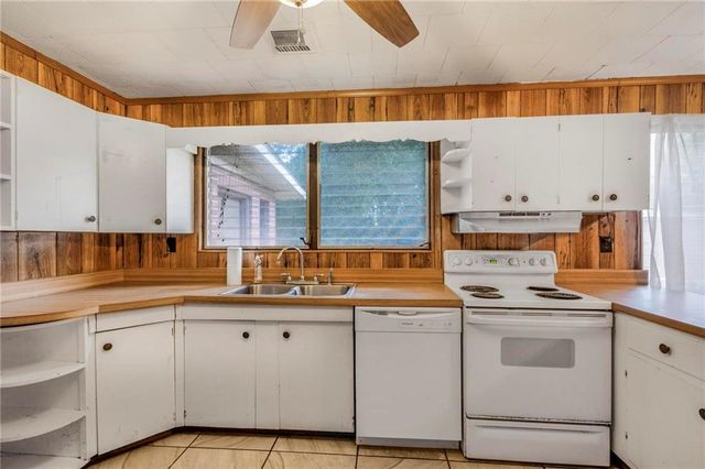 916 Leon Street, Saraland, AL 36571
