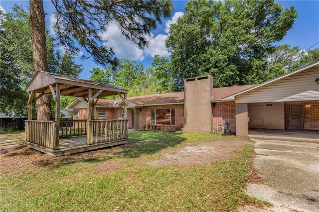 916 Leon Street, Saraland, AL 36571