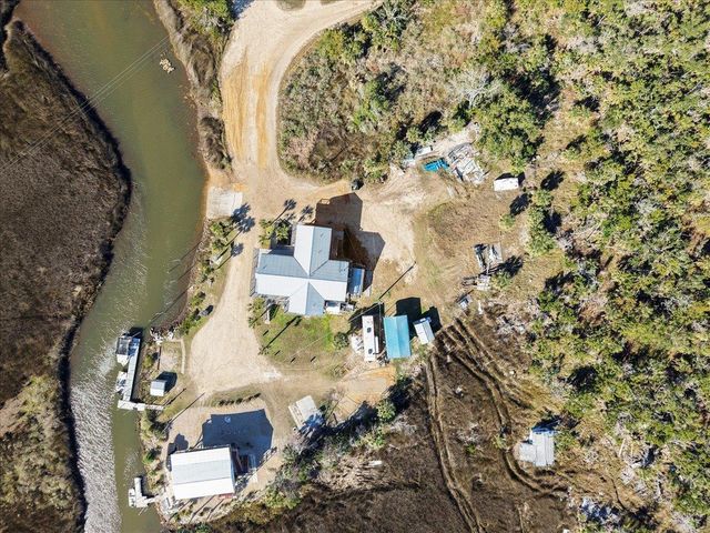 14076 Spring Warrior Road, Perry, FL 32348