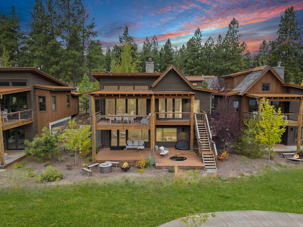 44 Cottage Lake Lane, Eureka, MT 59917