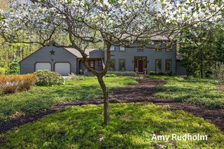 5235 Oakdale Drive, Hudsonville, MI 49426