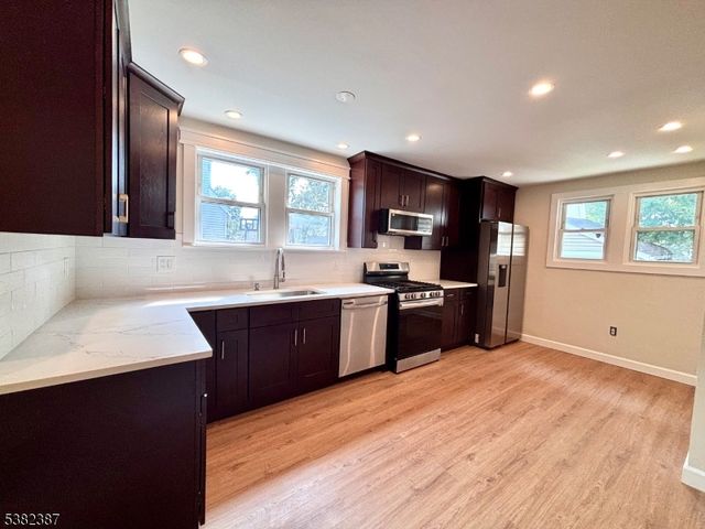 264 Walters St, Rahway City, NJ 07065