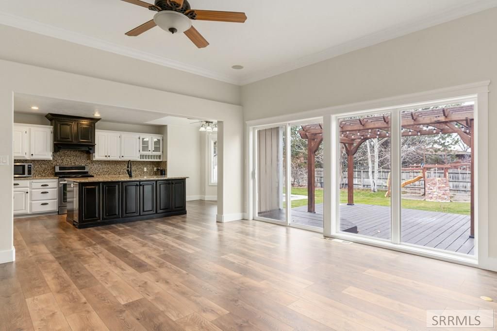 Image 15 of property listing at 1161 Packer Drive, Blackfoot, ID 83221