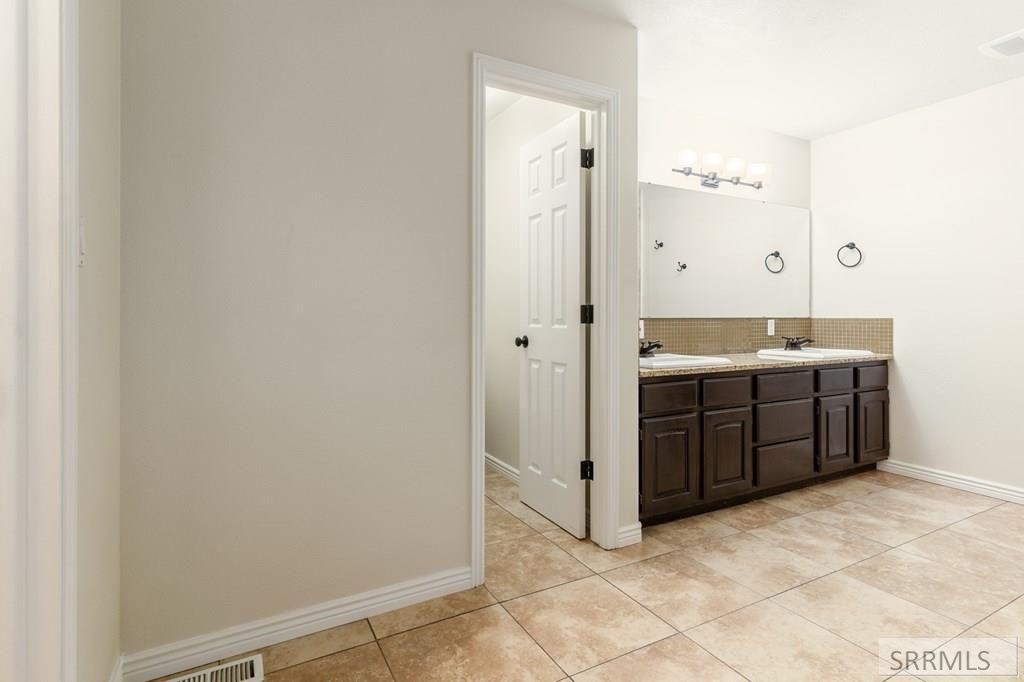 Image 32 of property listing at 1161 Packer Drive, Blackfoot, ID 83221