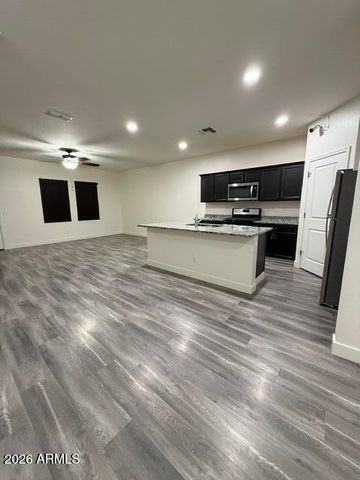 20014 W MESQUITE Drive, Buckeye, AZ 85326