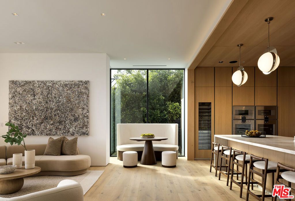 Image 16 of property listing at 1660 Casale Road, Pacific Palisades, CA 90272