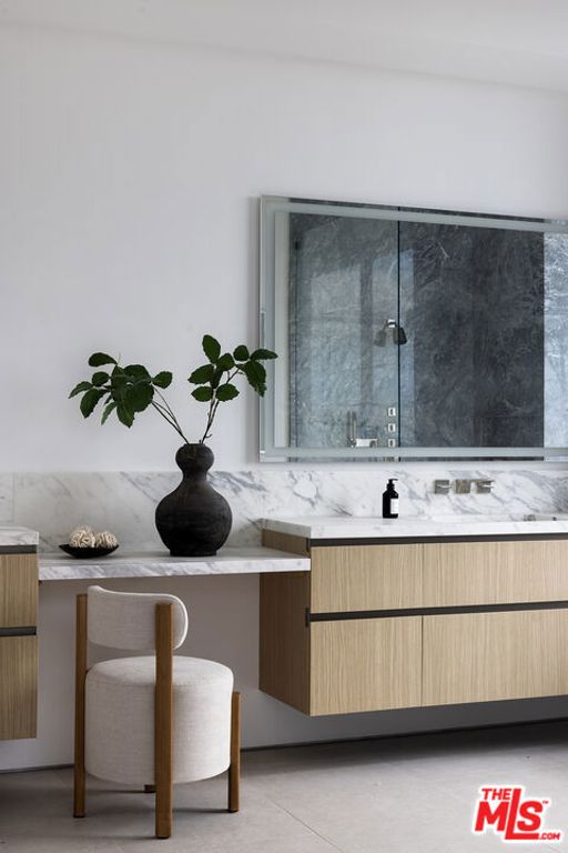 Image 28 of property listing at 1660 Casale Road, Pacific Palisades, CA 90272