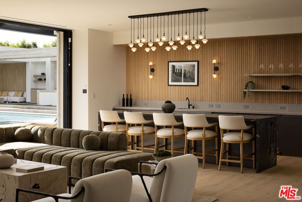 Image 31 of property listing at 1660 Casale Road, Pacific Palisades, CA 90272