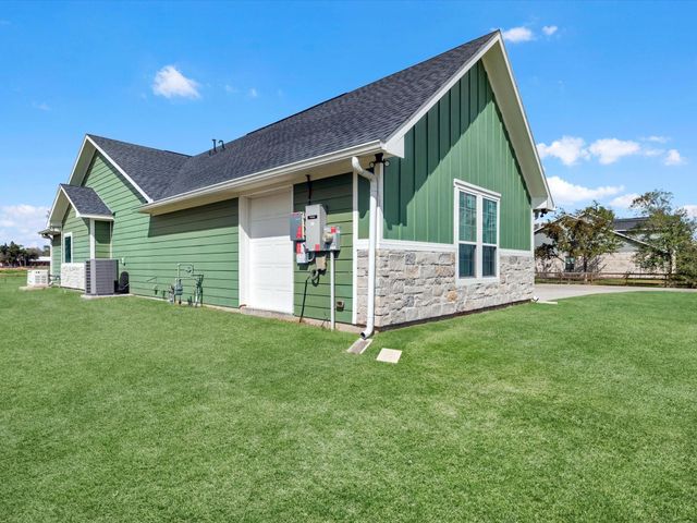 2612 County Road 160, Alvin, TX 77511