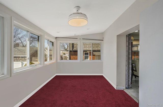 32 Cumberland Place, Valley Stream, NY 11580