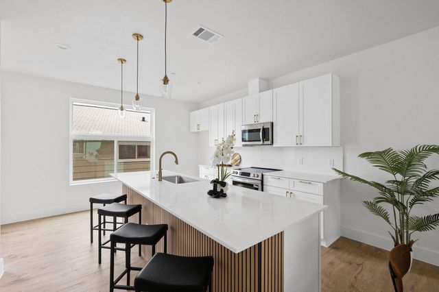 7920 Mullen DR 3, Austin, TX 78757