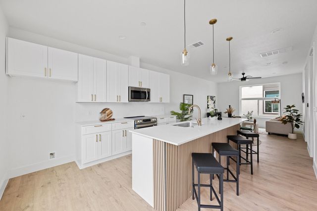7920 Mullen DR 3, Austin, TX 78757