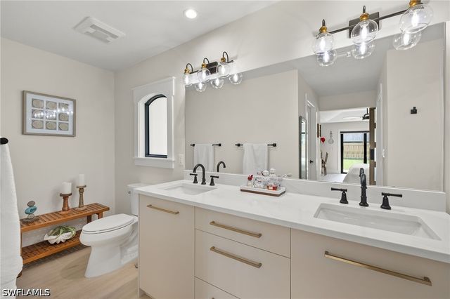 10274 Boca CIR, Naples, FL 34109