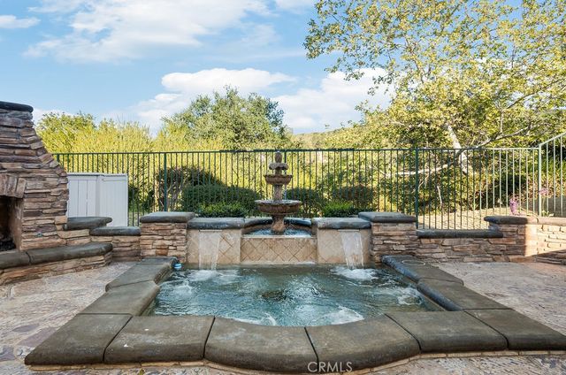 1222 S Silver Star Way, Anaheim Hills, CA 92808