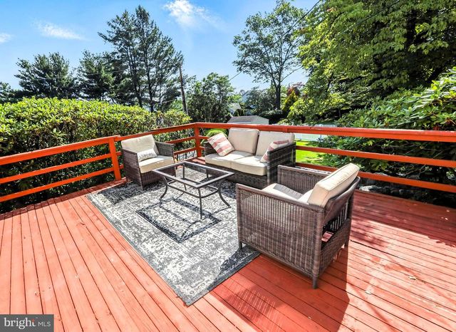 301 CHESTNUT ST, Shillington, PA 19607