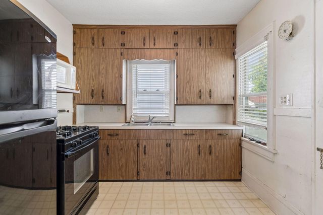 1032 Cumberland Street, Saint Paul, MN 55117