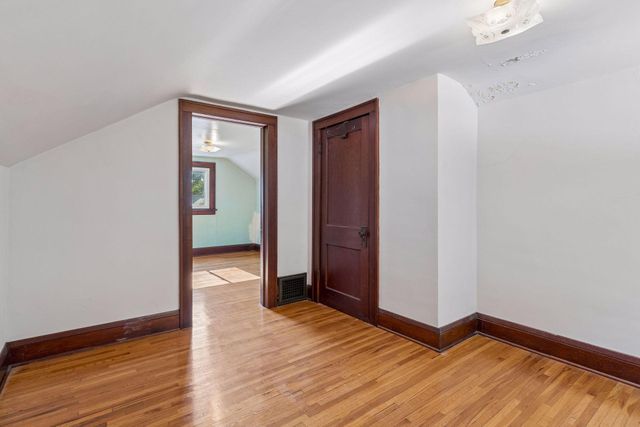 1032 Cumberland Street, Saint Paul, MN 55117