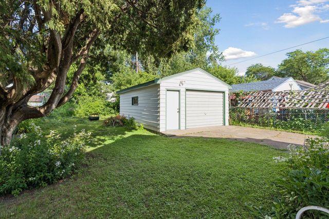 1032 Cumberland Street, Saint Paul, MN 55117