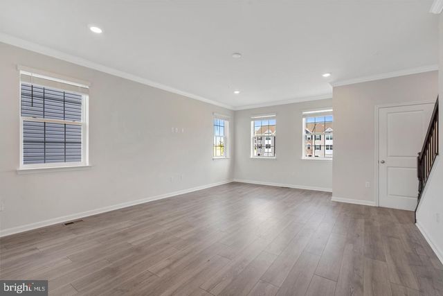 8709 TAVERN ST, Clinton, MD 20735
