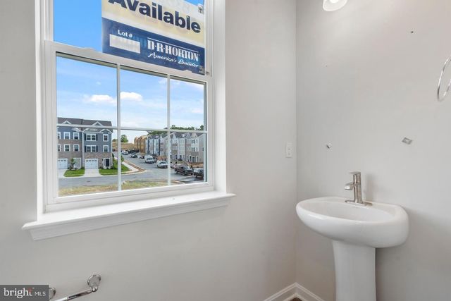 8709 TAVERN ST, Clinton, MD 20735
