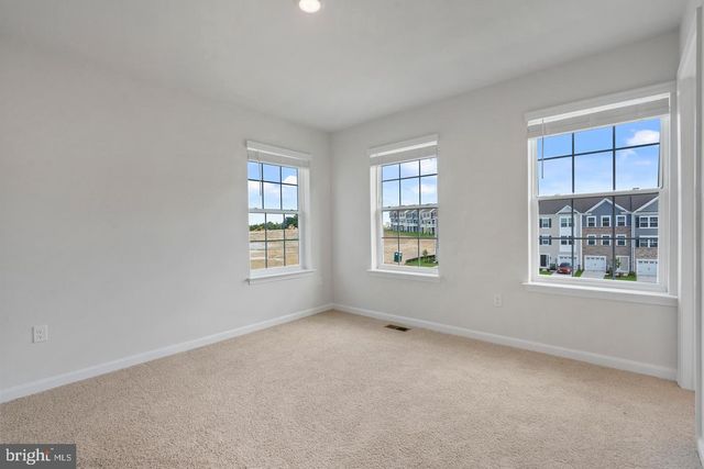 8709 TAVERN ST, Clinton, MD 20735