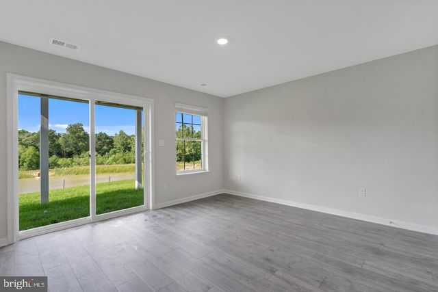 8709 TAVERN ST, Clinton, MD 20735