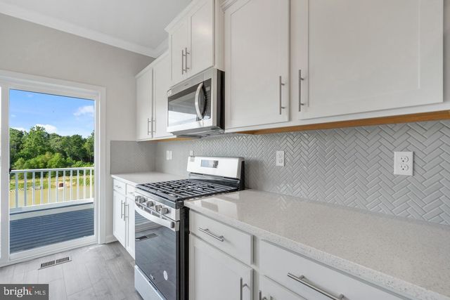 8709 TAVERN ST, Clinton, MD 20735