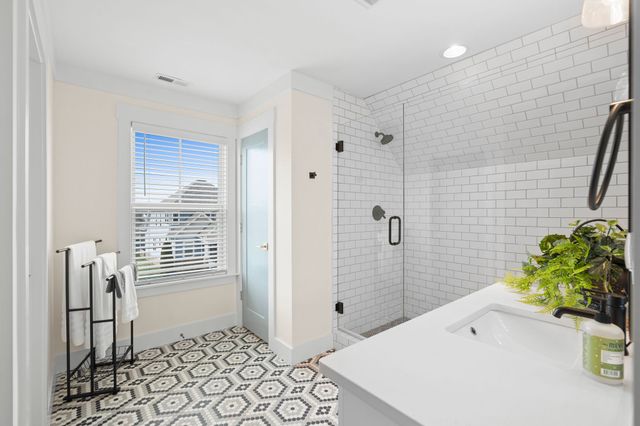 60 Lake Life Court, Winchester, TN 37398