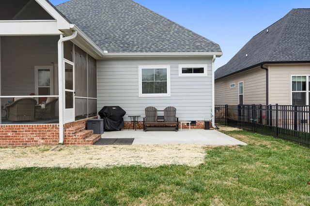 60 Lake Life Court, Winchester, TN 37398