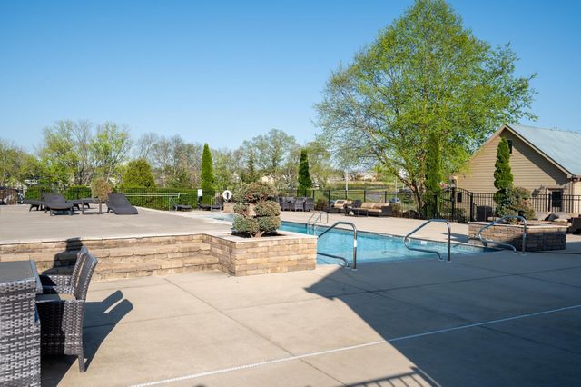 60 Lake Life Court, Winchester, TN 37398
