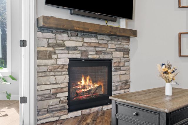 21873 Drake Street NW, Oak Grove, MN 55011