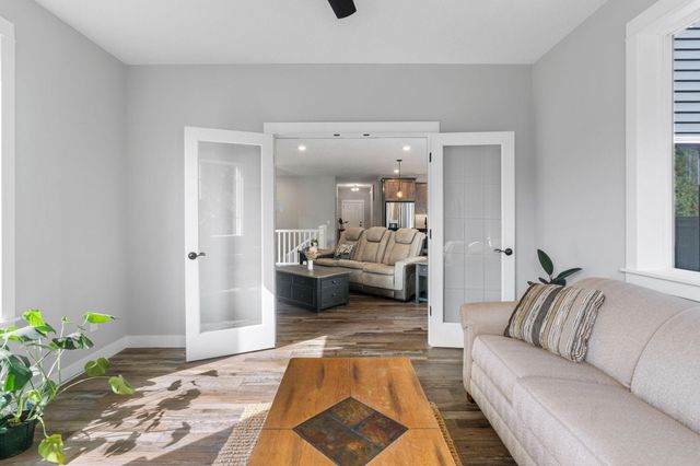 21873 Drake Street NW, Oak Grove, MN 55011