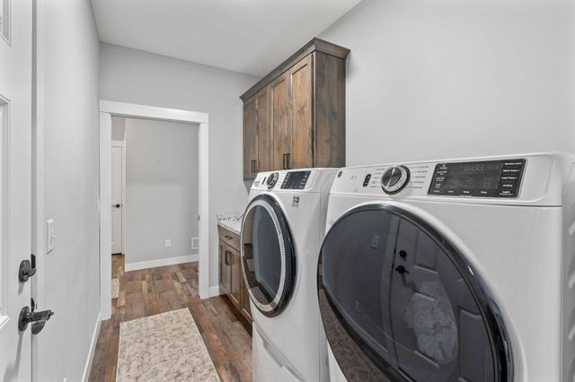 21873 Drake Street NW, Oak Grove, MN 55011