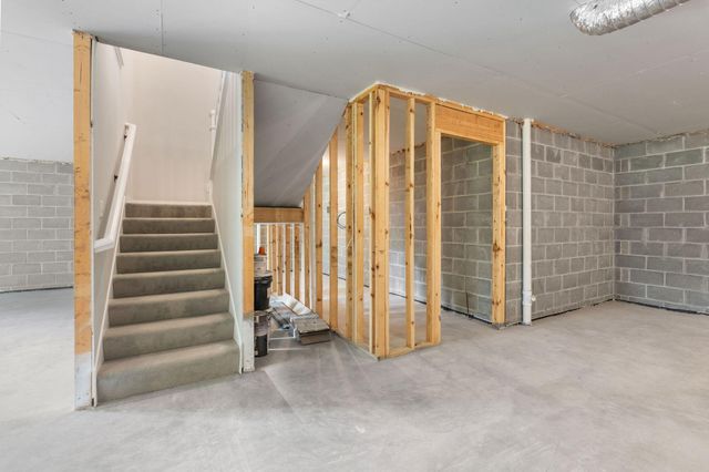 21873 Drake Street NW, Oak Grove, MN 55011