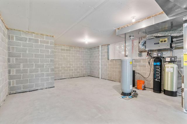 21873 Drake Street NW, Oak Grove, MN 55011