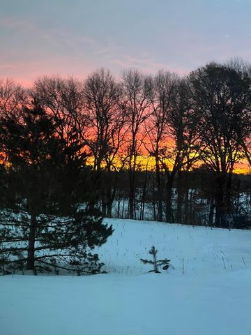 21873 Drake Street NW, Oak Grove, MN 55011