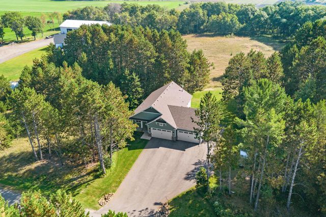 21873 Drake Street NW, Oak Grove, MN 55011